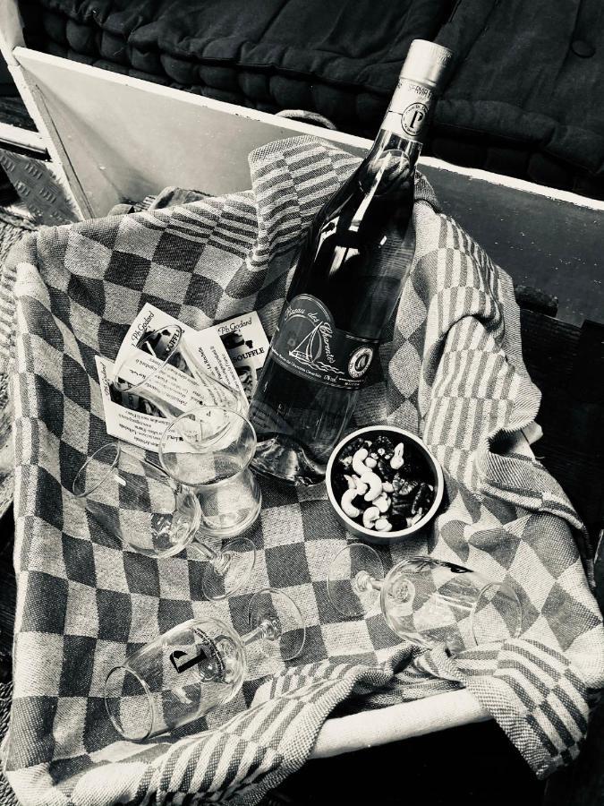 Nuit Insolite Sur Un Voilier Au Coeur De La Rochelle La Rochelle  Ngoại thất bức ảnh